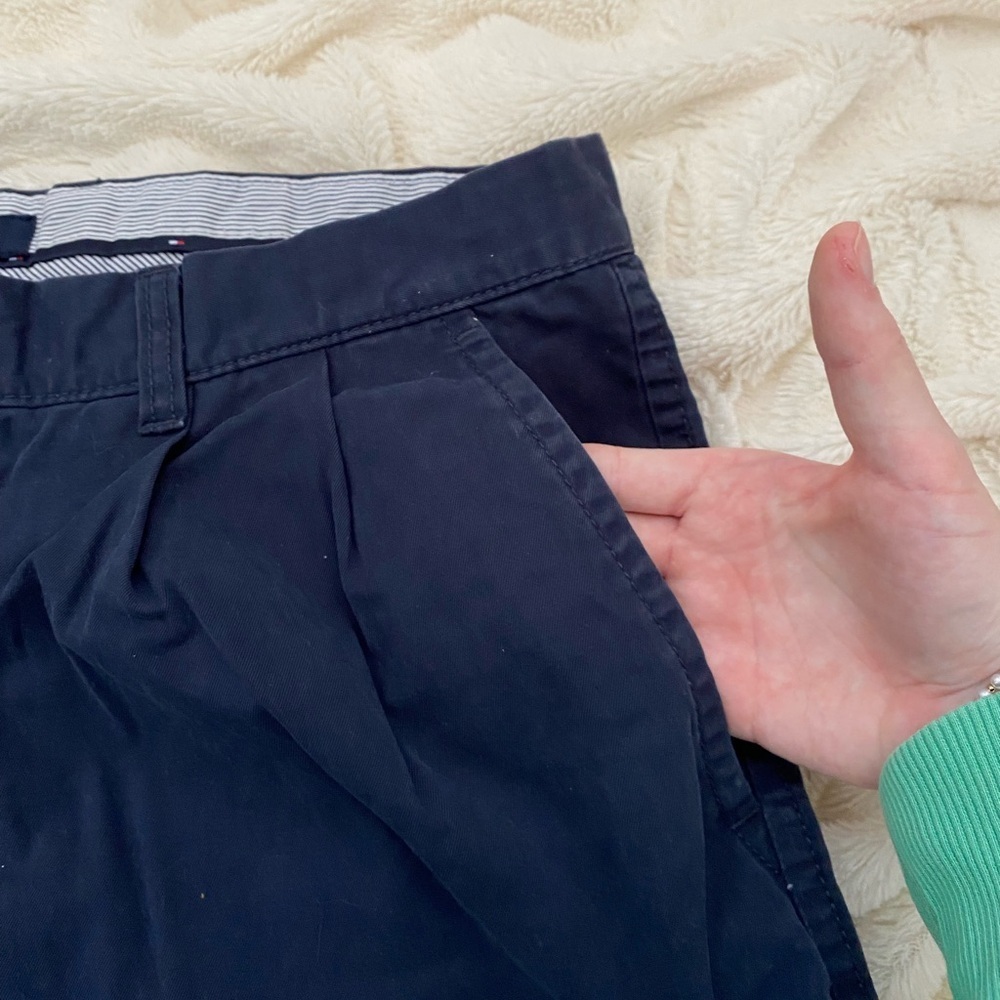 Tommy Hilfiger chino bermuda navy shorts - Picture 4 of 6